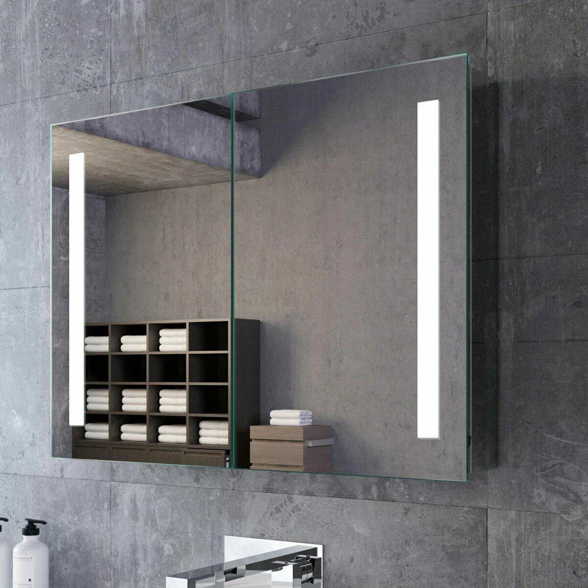 Emielia Battery Operated Illuminated LED Mirror Cabinet 600x800mm - Image 9
