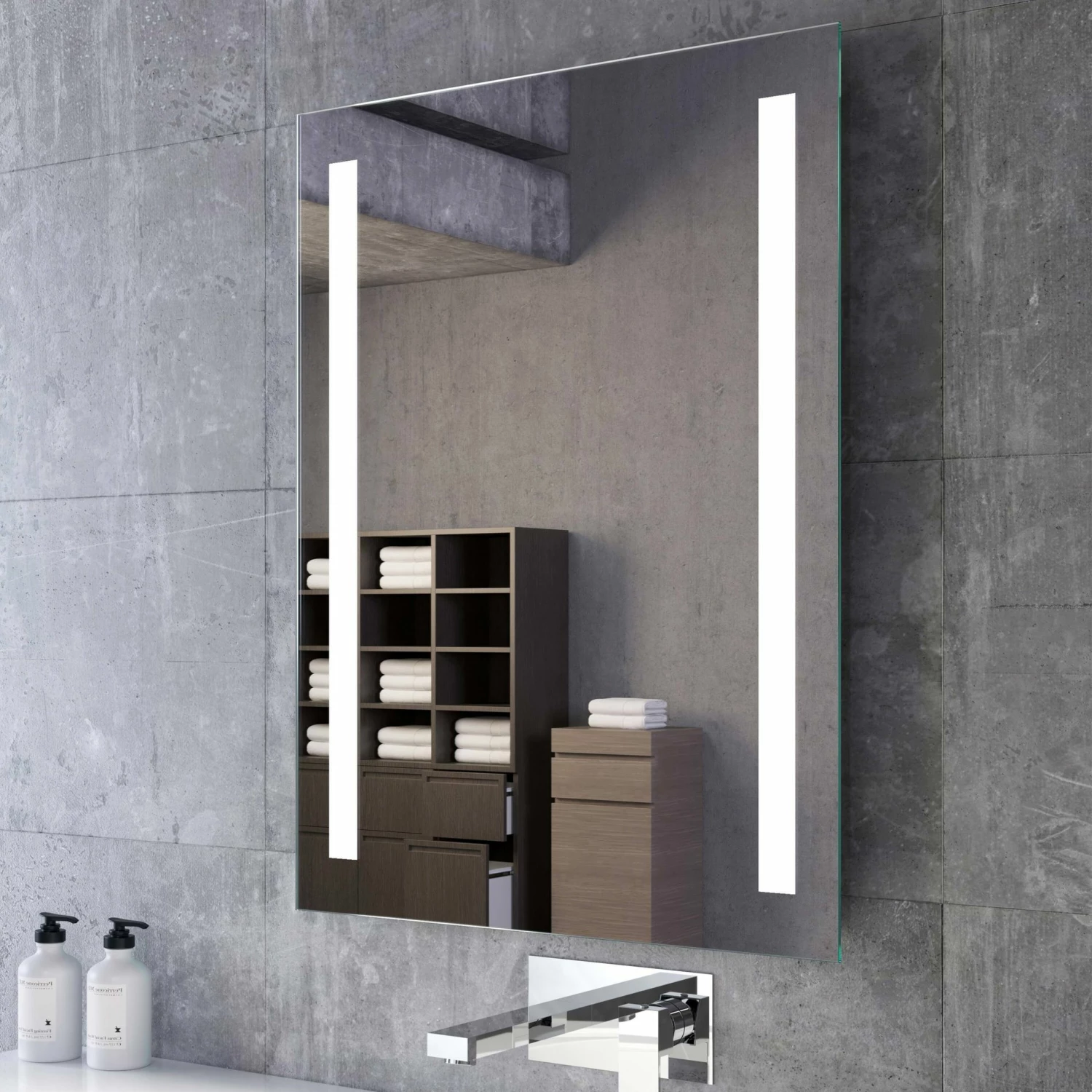 Emielia Battery Operated Illuminated LED Mirror 800x600mm - Image 2