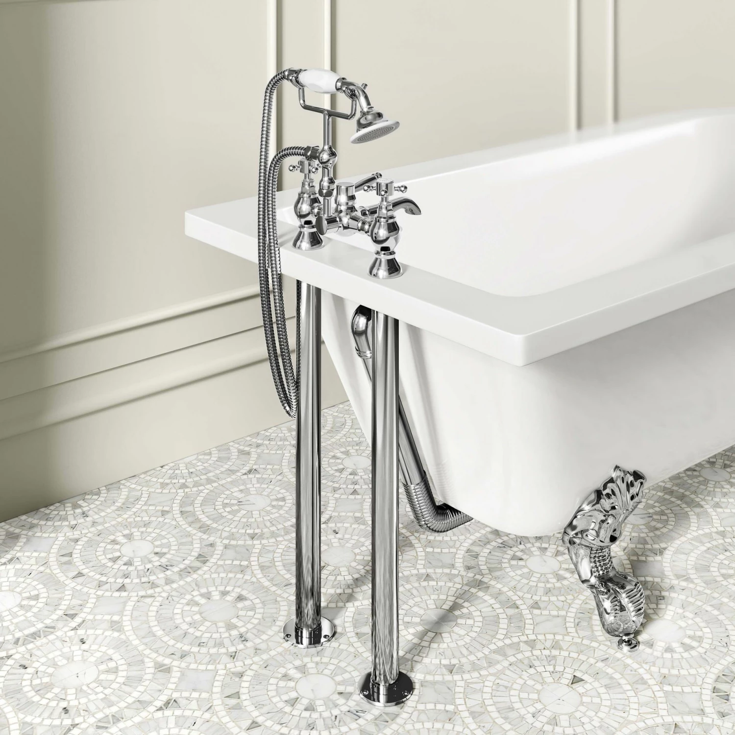 Abingdon 1500mm Single Ended Roll Top Bath - Chrome Ball Feet - Image 3
