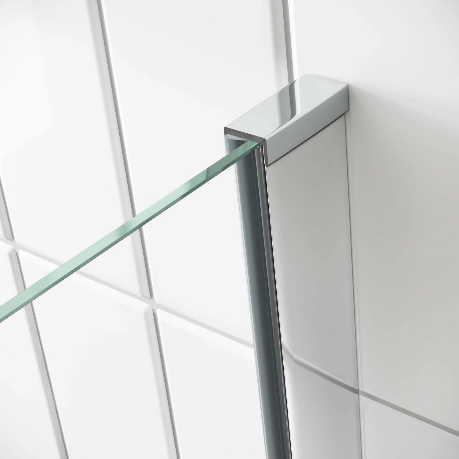 L Shaped 1500 Shower Bath With Front Panel & 4mm Fixed Screen With Rail - Right Handed - Image 4